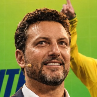 Elano Blumer